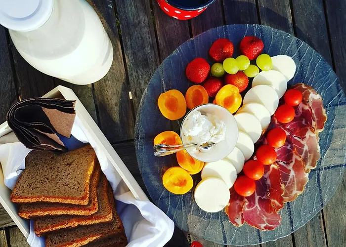 ゲストハウス Rosa